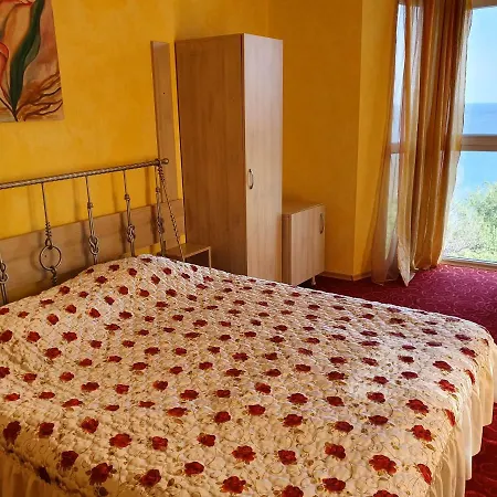 Fabula Bed & Breakfast