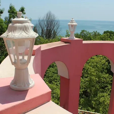 Fabula Bed & Breakfast *